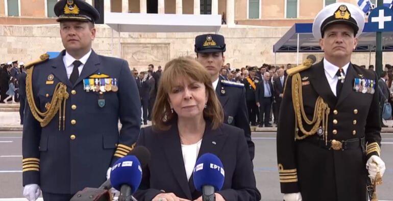Σακελλαροπούλου: Οι Έλληνες απέναντι στις σύγχρονες προκλήσεις πάντα αντλούμε μέσα στην ιστορία μας δύναμη από την ενότητα και την ομοψυχία