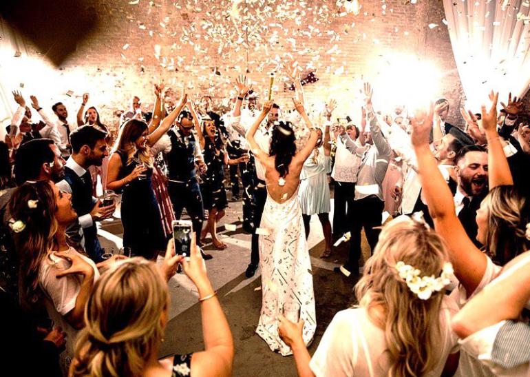 ΑΑΔΕ: Πάρτυ φοροδιαφυγής σε χλιδάτο γάμο - Τους «πρόδωσαν» τα social media - Δεν είχε κόψει απόδειξη κανείς