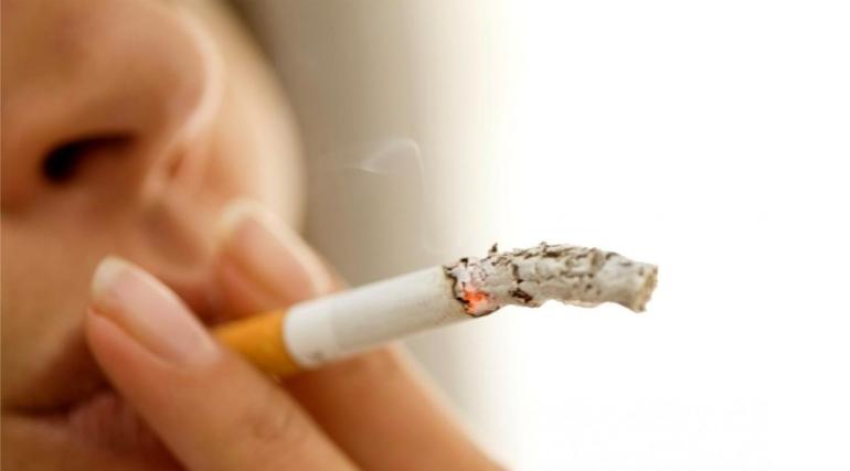 Αναστάτωση σε πτήση από το Ηράκλειο για Θεσσαλονίκη: Δεν έσβηνε το τσιγάρο και κατέληξε με χειροπέδες