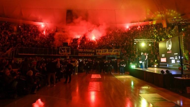 Γιόρτασε με λαμπρότητα η οικογένεια του Άρη τα 111α γενέθλια στο κατάμεστο Παλέ (φωτο+video)