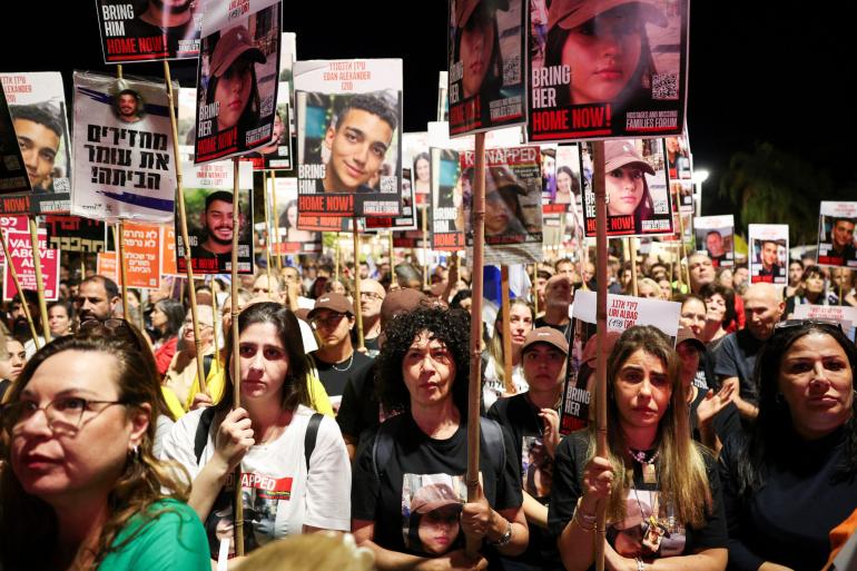 Αυτές είναι οι τρεις όμηροι που λέει ότι θα απελευθερώσει η Χαμάς - Δεν επιβεβαιώνει το Ισραήλ