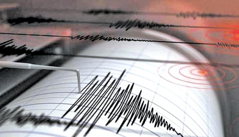 Σεισμός αισθητός στην Αττική - 4,8 Ρίχτερ με επίκεντρο ανοιχτά της Κύμης στην Εύβοια