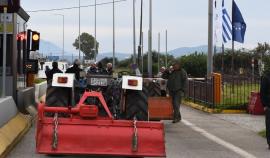 Δήμας για αγρότες και άνοιγμα διοδίων: Στα 2,5 εκατ. ευρώ την ημέρα το κόστος