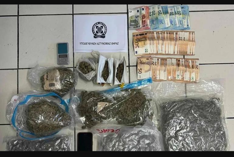 Έφοδος της ΕΛ.ΑΣ. σε 17 σπίτια στη Σαντορίνη – Δύο συλλήψεις