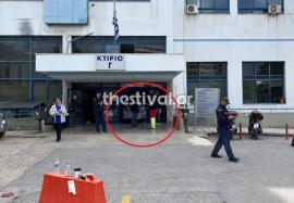 Θεσσαλονίκη: ΙΧ κατέληξε μέσα σε κτήριο του Ιπποκρατείου