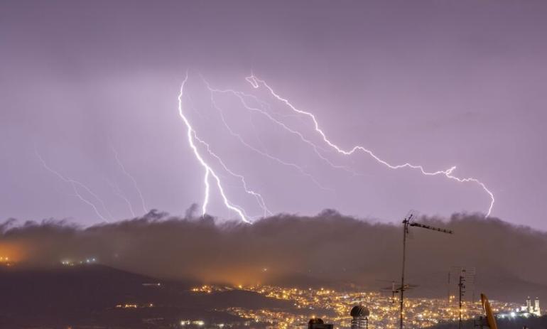 Έκτακτη συντονιστική σύσκεψη υπό τον Β. Κικίλια λόγω επιδείνωσης του καιρού