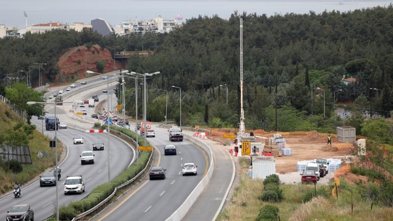 Flyover: Άνοιξε ο περιφερειακός νωρίτερα από τον προγραμματισμό