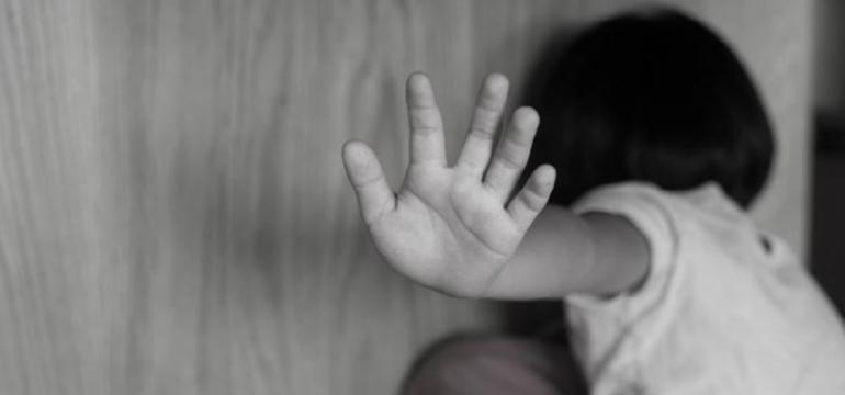 Δεκάδες τα κακοποιημένα παιδιά στα νοσοκομεία της Θεσσαλονίκης με εισαγγελική εντολή