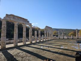 Live τα εγκαίνια του αναστηλωμένου ανακτόρου του Βασιλιά Φιλίππου του Β', του «Παρθενώνα της Μακεδονίας»
