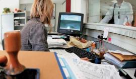Πρόστιμο έως 2.500 ευρώ σε ασυνεπείς δημοσίους υπαλλήλους