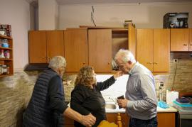 Λέκκας για Βούτες Ηρακλείου: “Ισχυρή σύσταση στους κατοίκους να μη μείνουν στα σπίτια που έχουν ρωγμές”